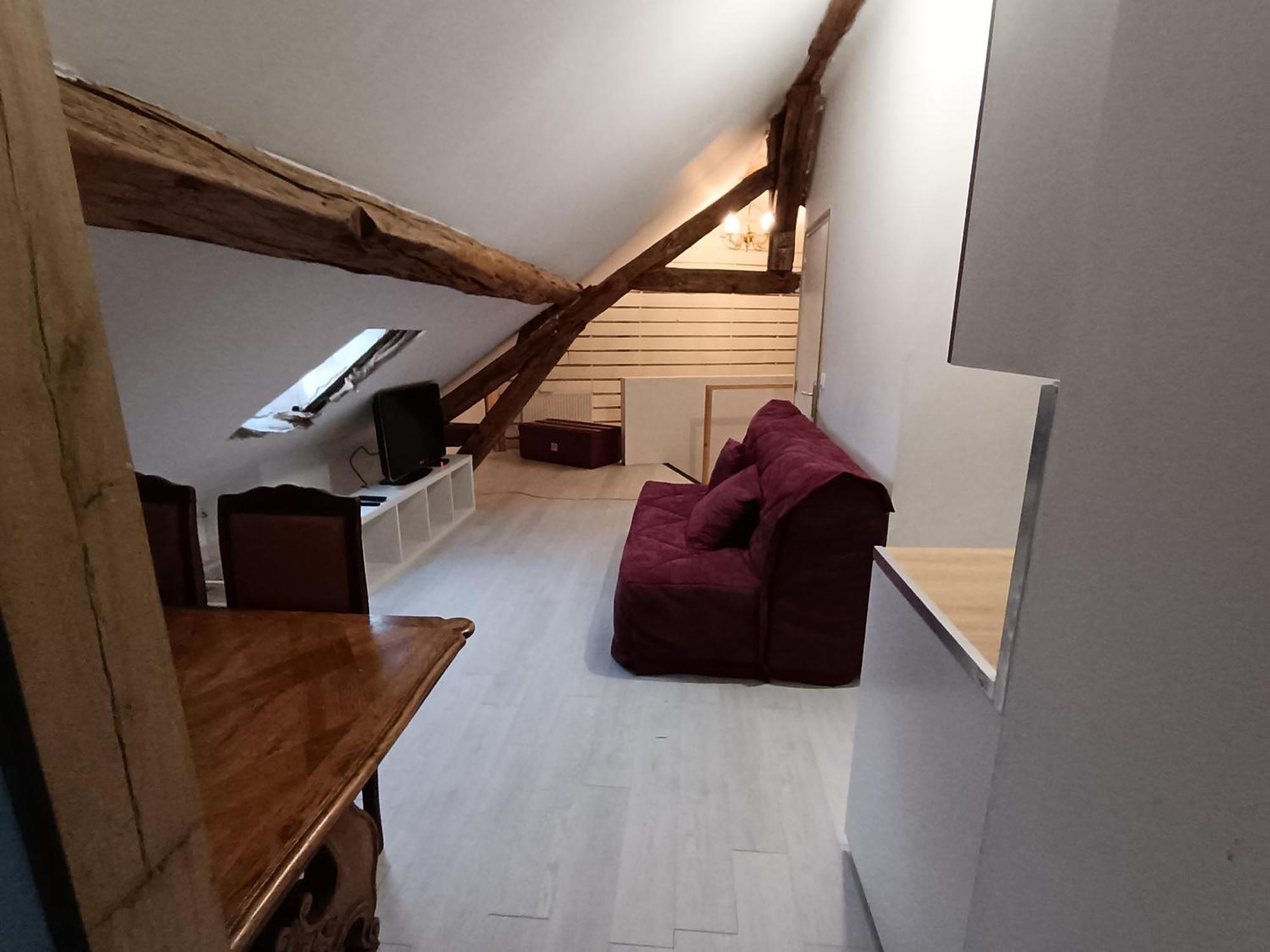 En Brie, Centre Ville, Superbe Appartement
